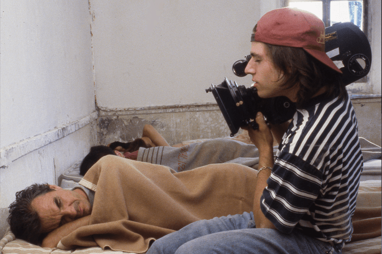 Le réalisateur Jean-Clément Gunter (filme les psychopathes) du film - Décadence un long-métrage trash.