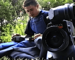 Film cinéma pellicule Décadence - Chargement du film dans la caméra (Super 16 mm Aaton) - Le film a été ensuite gouflé en 35 mm - "Decadence" est maintenant numérisé en 4K.