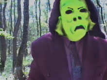 Film suisse d'horreur gore/sanglant et sexy/érotique - Des tueurs dans la forêt dans ce film de Jean-Clément Gunter - 3 psychopathes est un film violant.