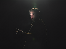 Film d'horreur gore érotique (une production belge) - Un psychopathe tue avec un aspirateur - Vacuum Killer est un film fou entre rêves et réalité - Film d'horreur disponible gratuitement en streaming (AVOD), ainsi qu'en VOD, VODTV et DVD.