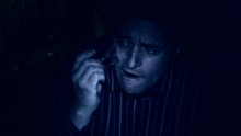 Film d'horreur gore avec des zombis - Film de peur (qui fou la trouille - Pourquoi nous !/Why Us? en DVD et streaming (AVOD, VOD et TVOD) - Film d'horreur en streaming gratuit.