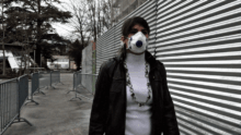 Film avec un virus mortel qui infecte les humains/gens - Film d'horreur flippant (de JC Gunter) - Un film disponible en streaming et DVD - Film gore de peur Pourquoi nous !.