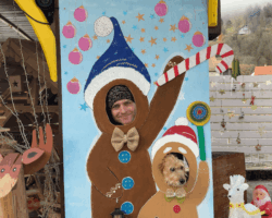 Noël 2022 avec Lola (mignonne petite chienne) - Le réalisateur/producteur Jean-Clément Gunter - Meteur en scène de films et téléréalité.